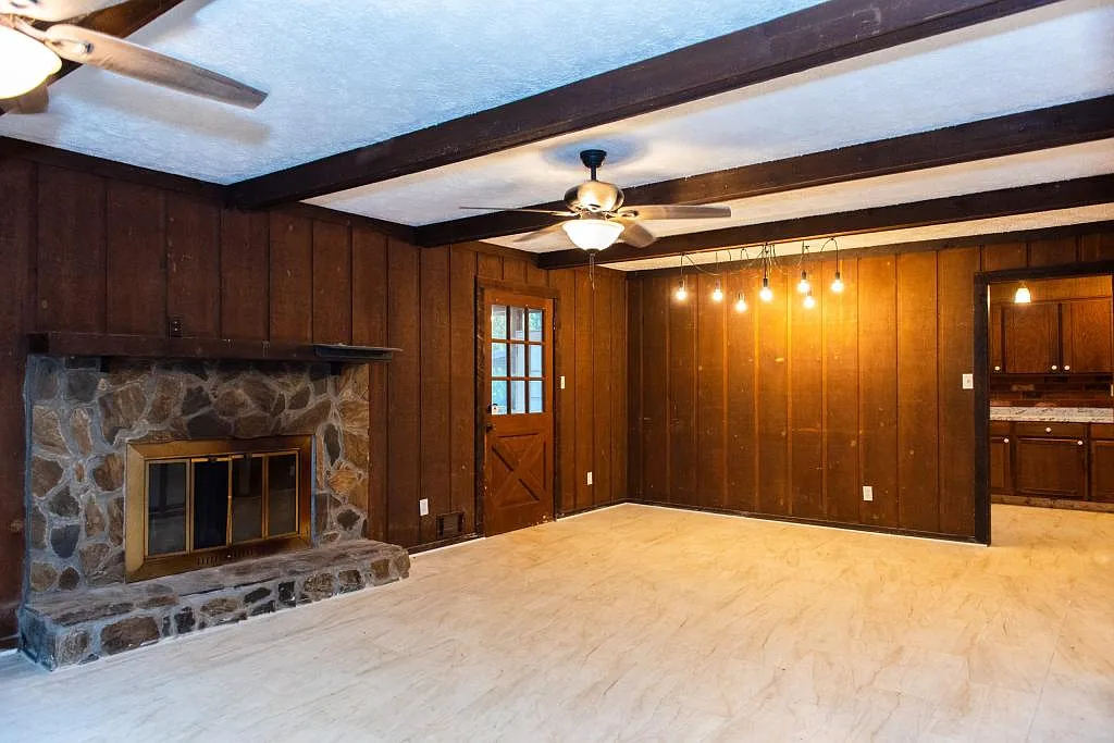 8188 Webb Rd — Photo 4