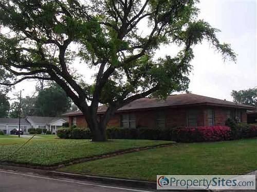 2nd image of 795 Yount St