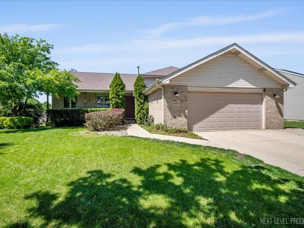 16757 W Oneida Dr, Lockport, IL 60441