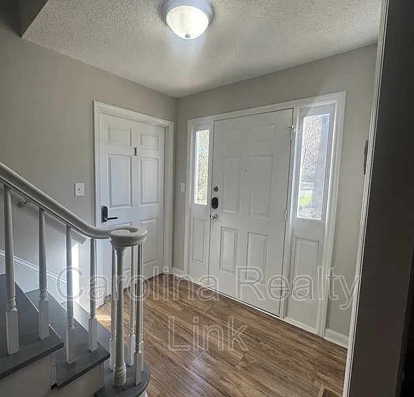 7231 Leaves Ln #6 — Photo 8