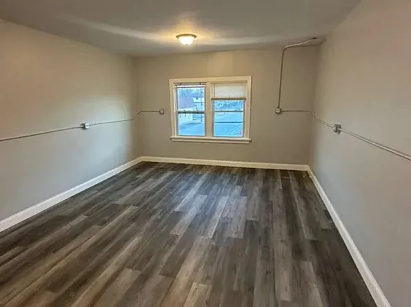 3344 Ridge Rd, Lansing, IL