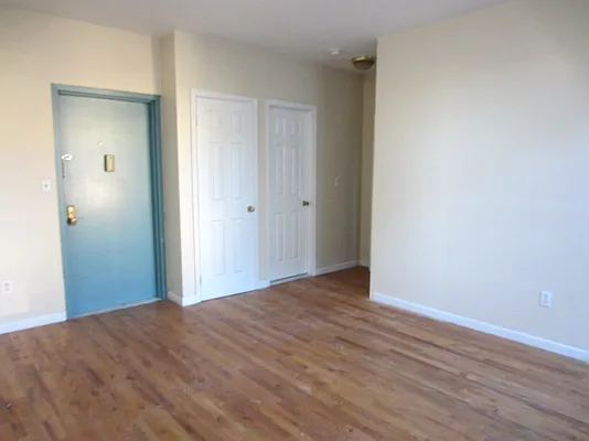 Rented by Bohemia Realty Group | media 4