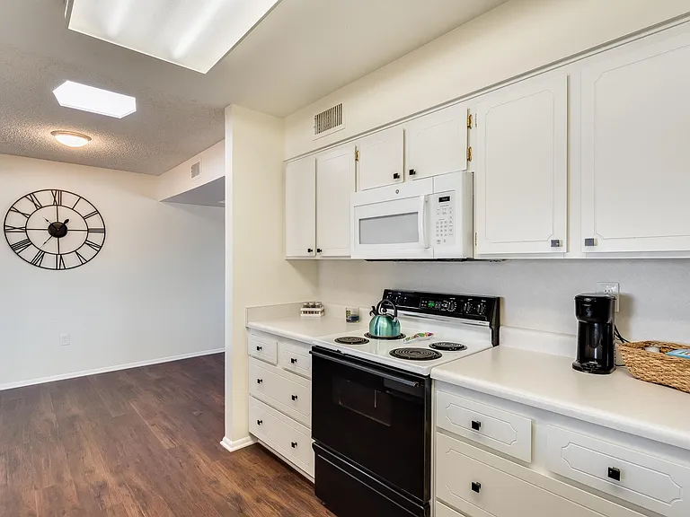13844 N Cameo Dr — Photo 14