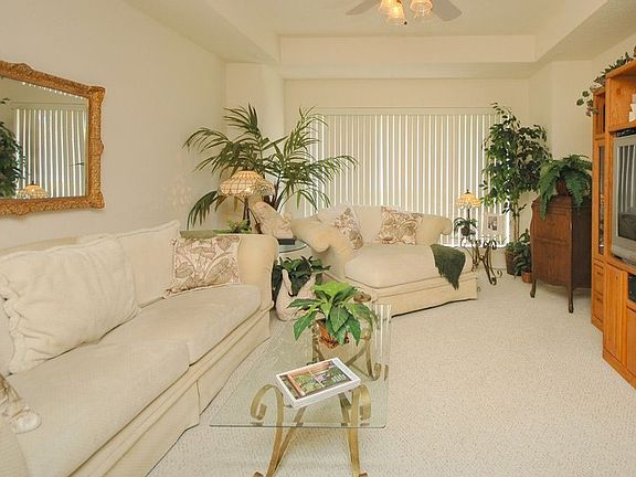 3rd image of 3602 Sea Breeze Ln