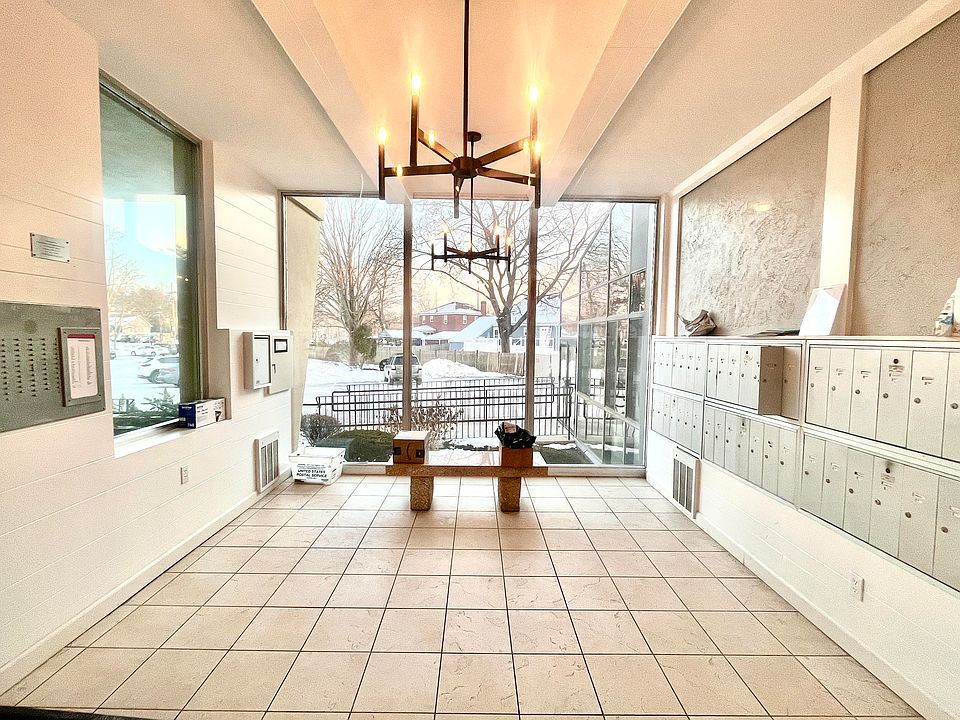 1st image of 53 Melrose St APT 6C