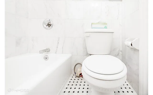 Rented by Douglas Elliman | media 19