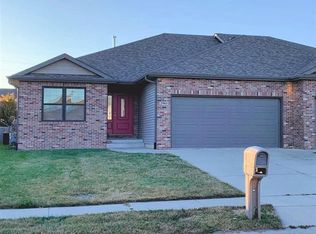 2903 Sandy Ln, Springfield, IL 62711