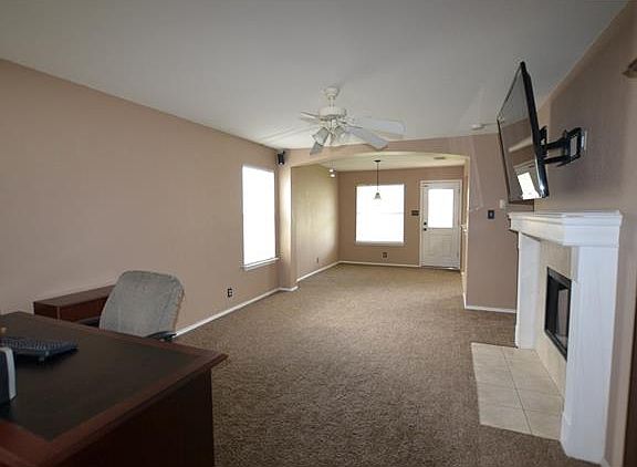 4th image of 404 Country Estates Dr