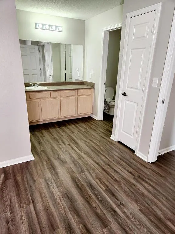 2117 N. Main St Apt 105 — Photo 4