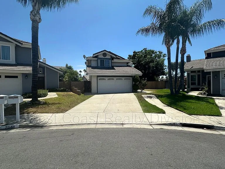 7049 Arlington Pl — Photo 2