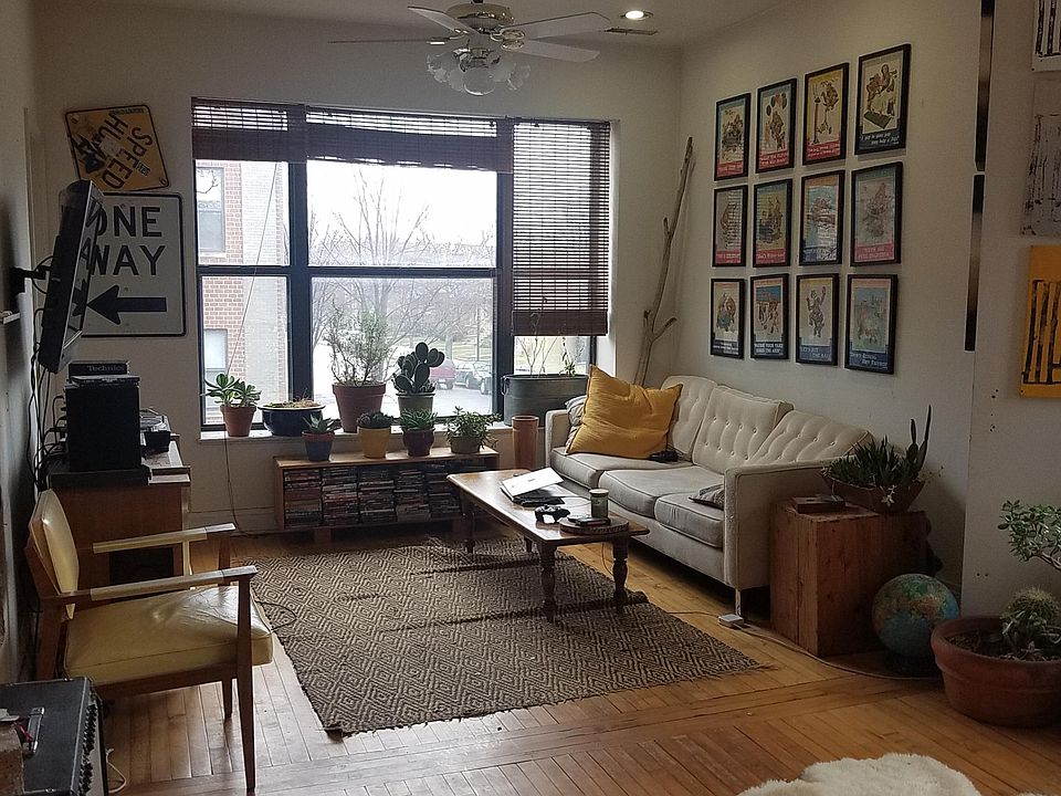 1st image of 625 N Oakley Blvd #2