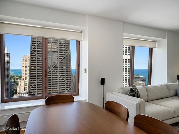 5th image of 161 E Chicago Ave APT 26G