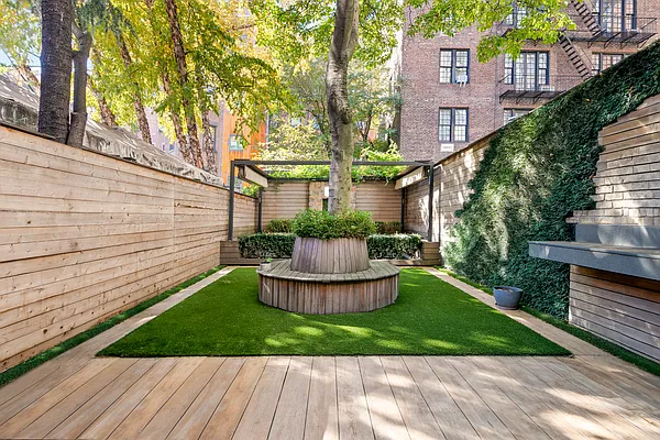 Sold by Compass | media 6