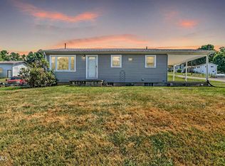 429 Highland Cir, Marion, VA 24354
