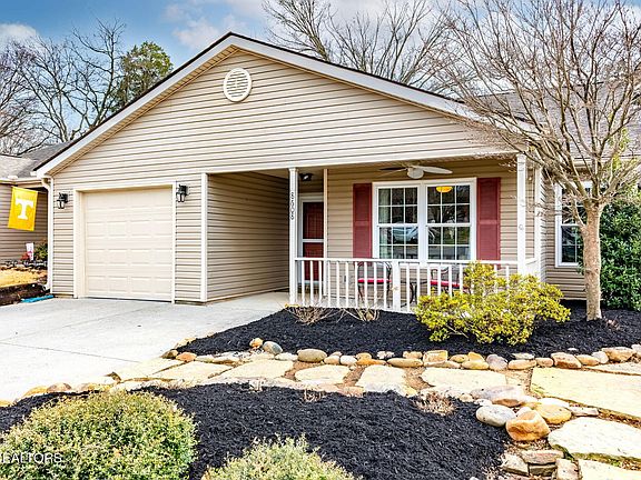 2nd image of 8608 Flagstone Way