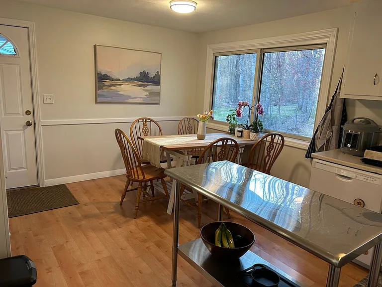 54 Harrington Rd — Photo 3