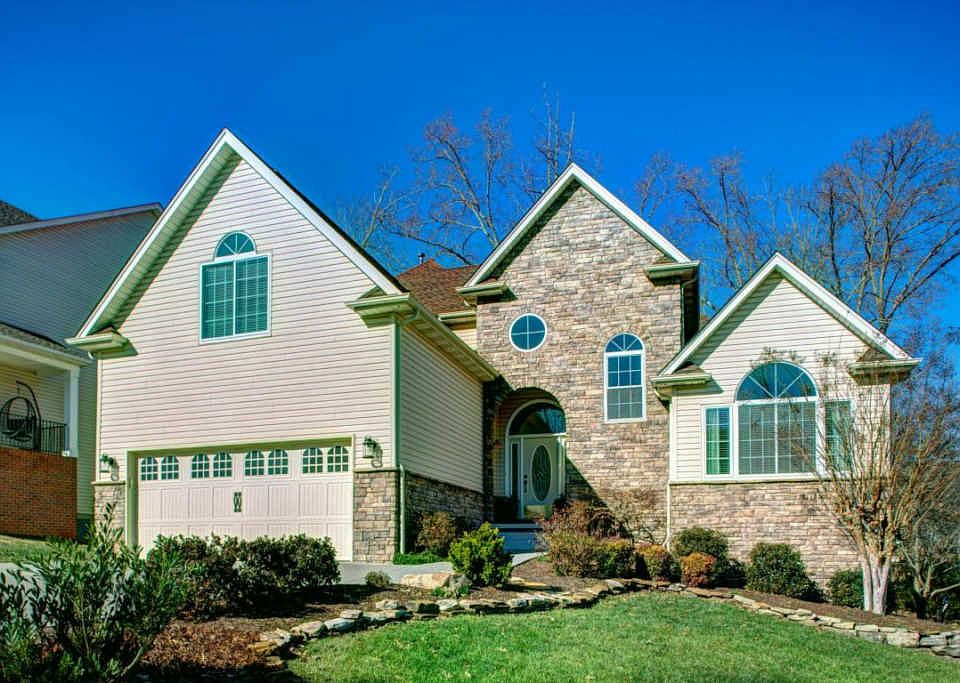 1st image of 11033 Eagle Creek Ln