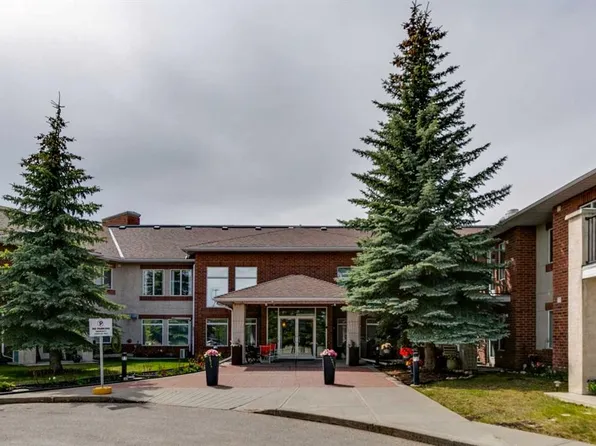 550 NE Prominence Rise SW #120, Calgary, AB T3H 5J1