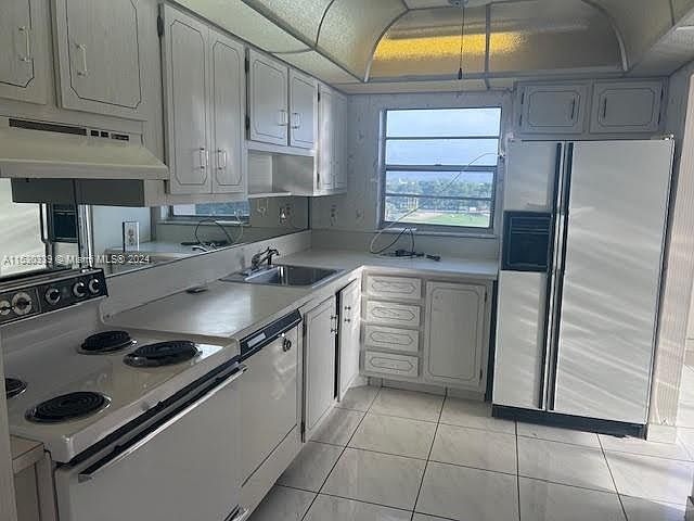 1st image of 1400 Saint Charles Pl APT 605