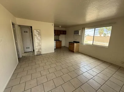 1 bed, 500 sqft, $595 — Photo 4