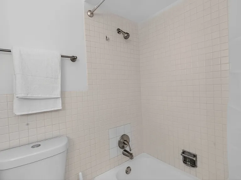 840 Gerald Ave — Photo 24
