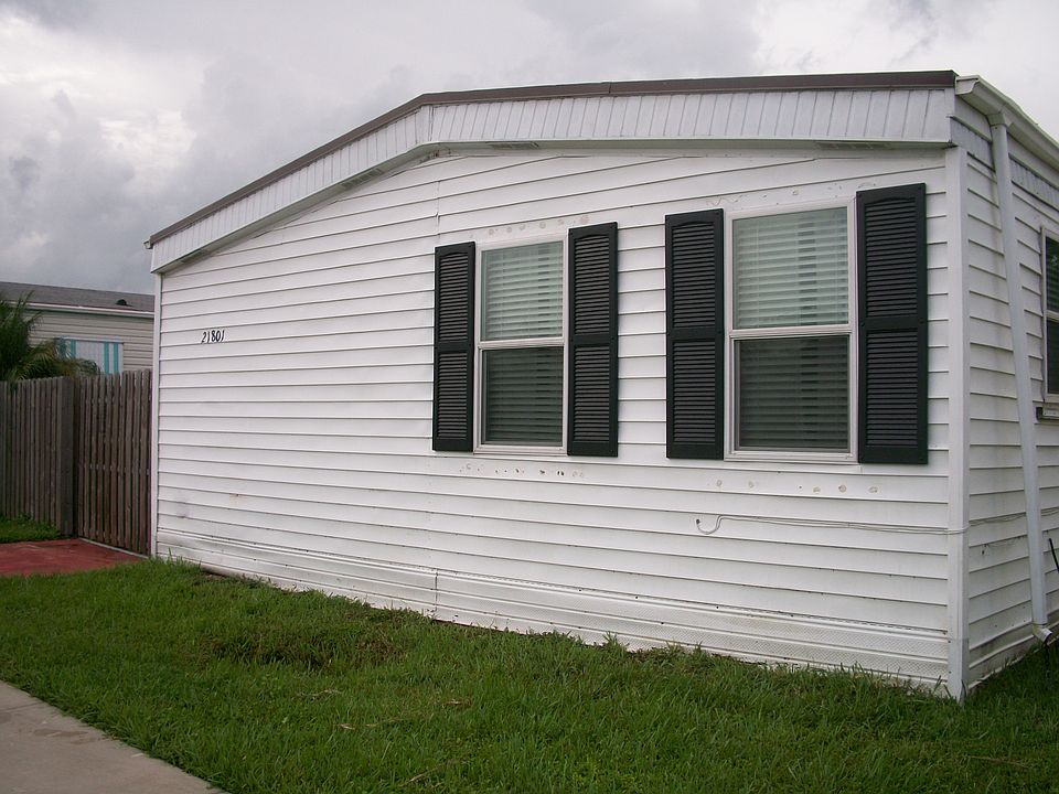 1st image of 21801 S Heritage Cir