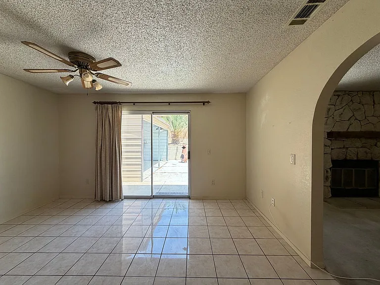 25670 Ash Rd — Photo 17