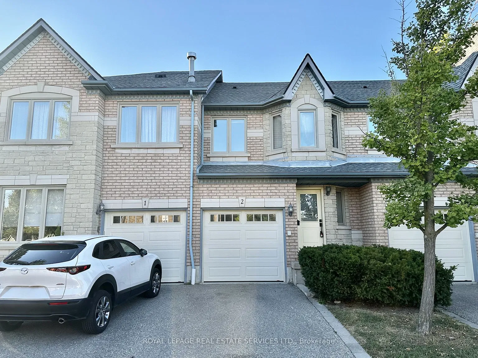 455 Apache Ct — Photo 2