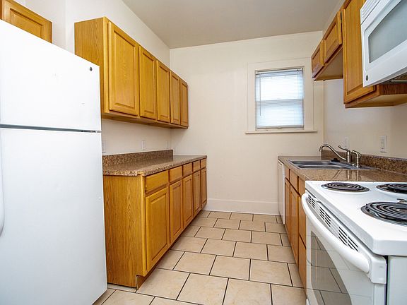 4th image of 1111 Hamilton Way