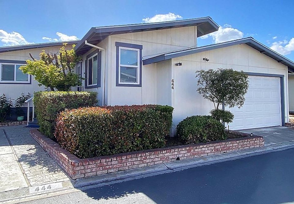 1st image of 444 Chateau La Salle Dr #444