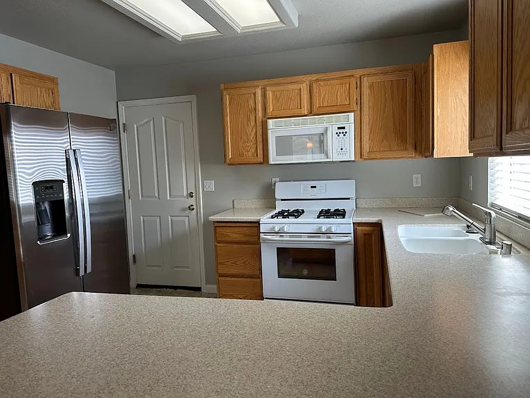 3536 Barkwood Dr — Photo 7