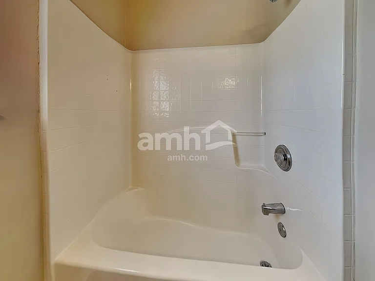 4284 Wood Cove Dr — Photo 15