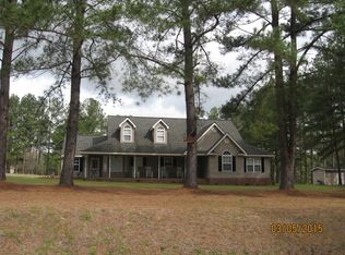 607 Cherokee Hills Rd, Douglas, GA 31533