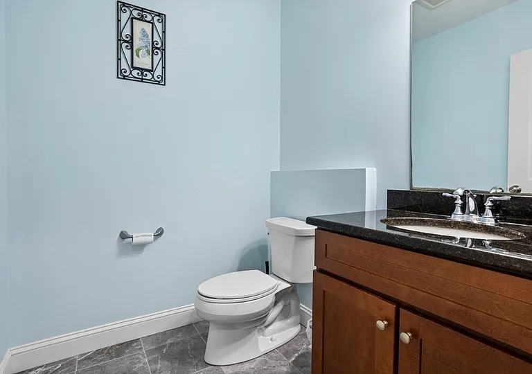 4 Commodore Way — Photo 7