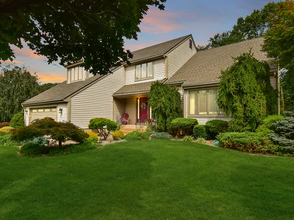 3 Ketchbrook Lane, Ellington, CT 06029