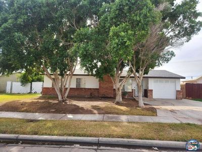 1581 Pepper Dr, El Centro, CA, 92243