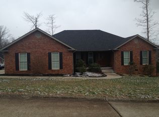 109 Canterbury Cir, Elkview, WV 25071