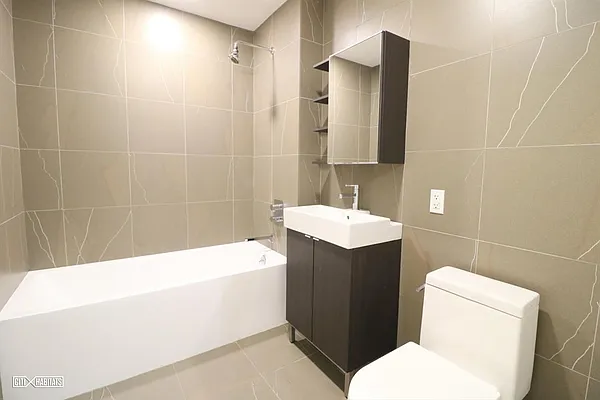 Rented by Citi Habitats | media 18