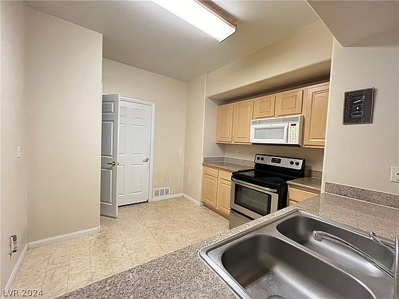 5th image of 8000 Badura Ave Unit 1009