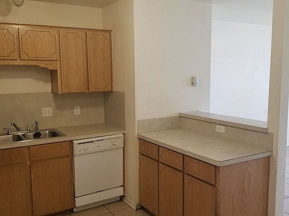 3rd image of 4003 Nadine Dr APT B