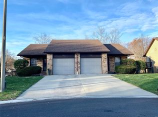 510 Pepperhill Ct, Glen Carbon, IL 62034
