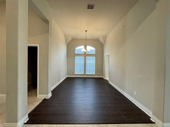 4th image of 3323 Chandler Hollow Ln