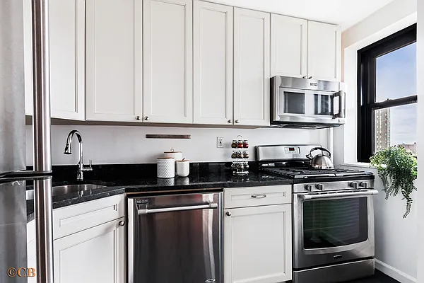 Sold by Compass | media 3