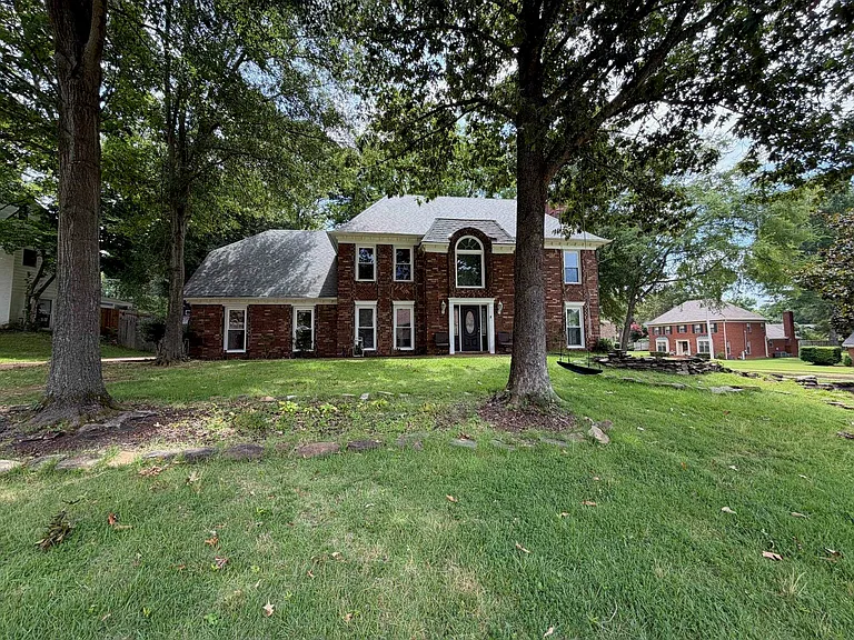2910 Foster Dale Cv — Photo 1