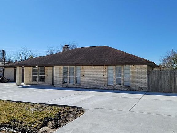 5th image of 2607 Charles Ln