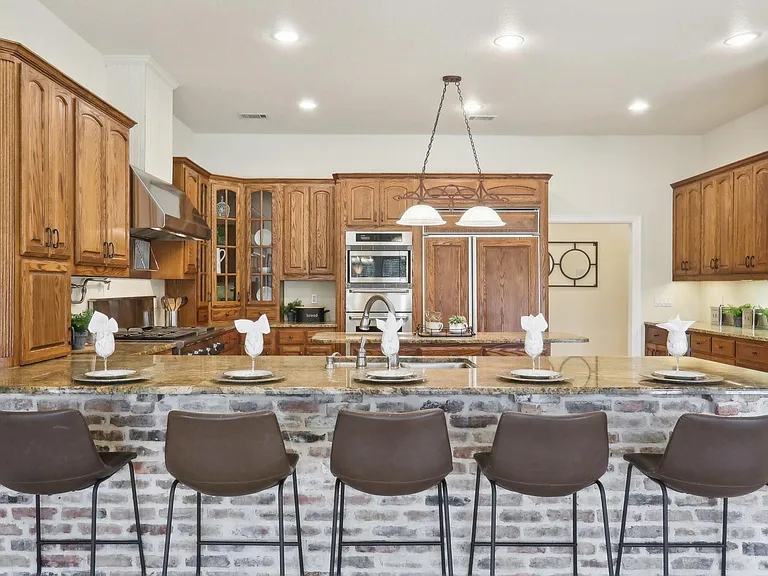 294 Logan Ranch Rd — Photo 9