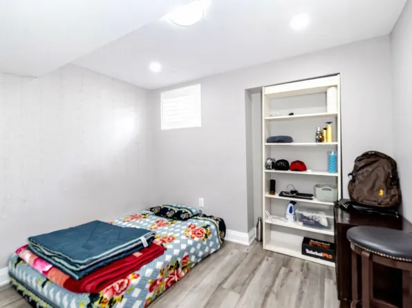 8 Nightland Ct, Brampton, ON L6Y 5V3