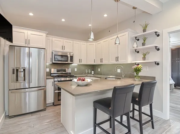 84 Bunker Hill St #3, Charlestown, MA 02129