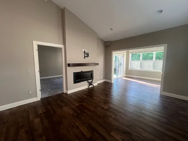 631 Liberty Way — Photo 6