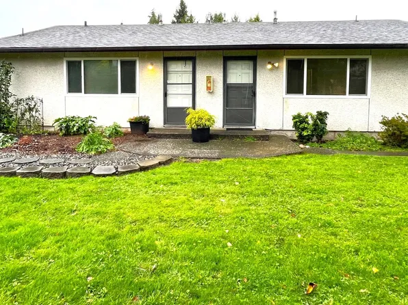Updated 2-Bedroom Duplex in Fairhaven, 907 Wilson Ave, Bellingham, WA 98225